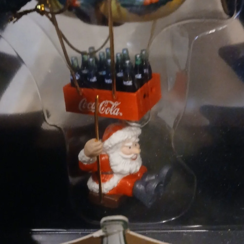 Coca Cola North Pole Express Santa Blimp Balloon Christmas Ornament 1992. NWB